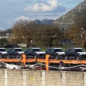 Port de Gioia Tauro, premiÃ¨re expÃ©dition par train de voitures en provenance de Chine 