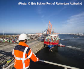 Im vierten Quartal des Jahres 2023 verringerte sich der Frachtverkehr im Hafen von Rotterdam um 6,4%. 