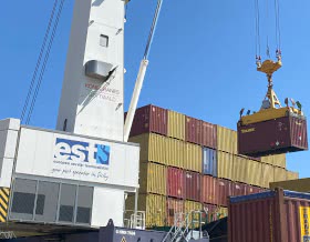 Am Samstag ist der Container von EST im Hafen von Augusta in Betrieb. 