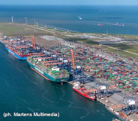 Im ersten Quartal verringer sich der Güterverkehr im Hafen von Rotterdam um -1,4%.  Containeraufgliederung 