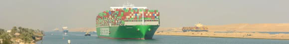 Im ersten Quartal des Jahres 2024 stürzte der Schiffsverkehr im Suezkanal mit -42,9% auf. 
