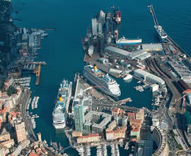 In March, freight traffic in the port of Genoa fell -3.9% percent and in Savona's airport-I'm going -24.2% percent. 