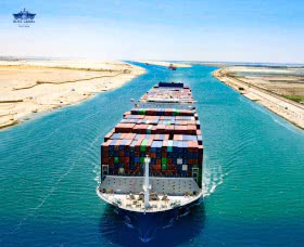 Suez Canal celebrates return of large-capacity containership transits