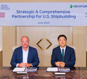 Le sud-coréen HD Hyundai s'associe à l'américain Edison Chouest Offshore pour construire des porte-conteneurs aux États-Unis