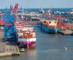 Nel secondo trimestre del 2025 il traffico delle merci nel porto di Amburgo è cresciuto del +4%