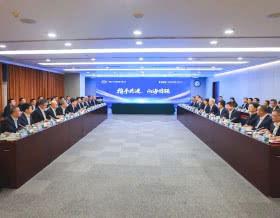 CSSC und COSCO unterzeichnen Kooperationsabkommen über den Bau von 87 Schiffen