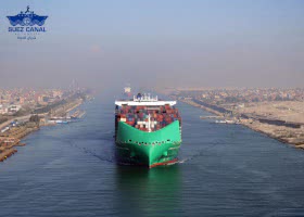 Ad aprile i transiti di navi nel canale di Suez sono aumentati del +13,9%